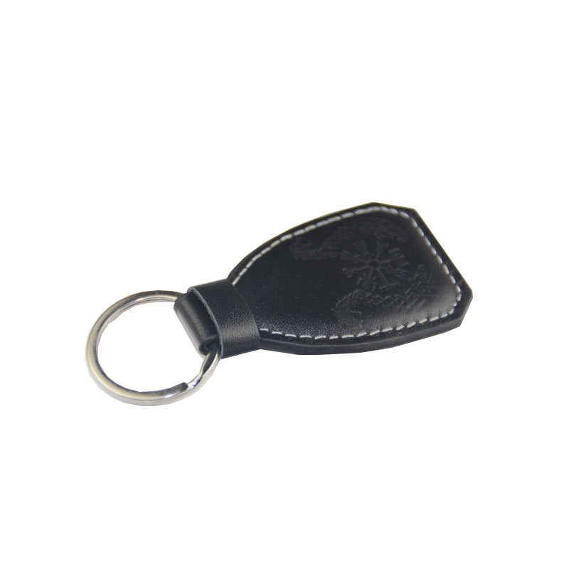 Oval Elegant Vegetable-tanned Leather Keychain
